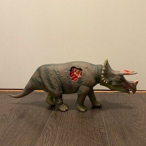 Vintage 1993 Jurassic Park Triceratops JP08 Kenner Dinosaur Toy Action Figure